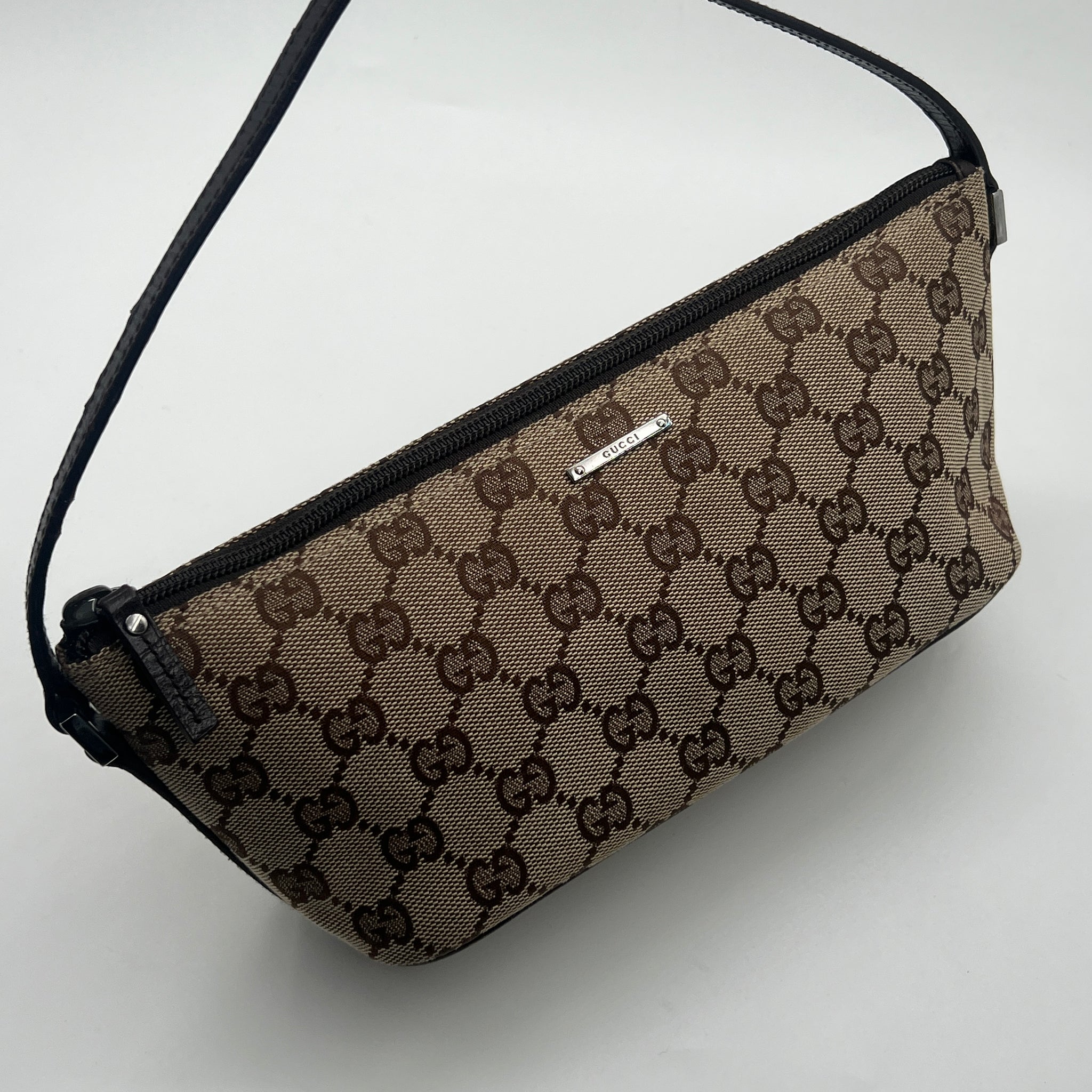 Gucci pochette boat bag sale